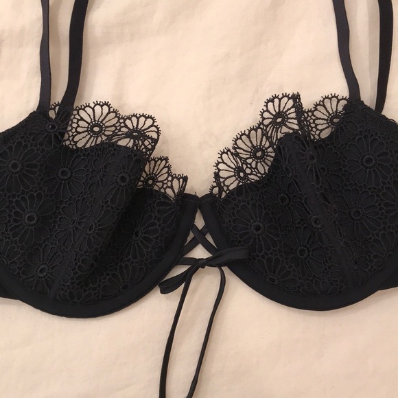 Victoria's Secret Other - Victorias Secret Very Sexy Bra 34B
